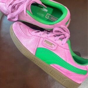 Youth shoes